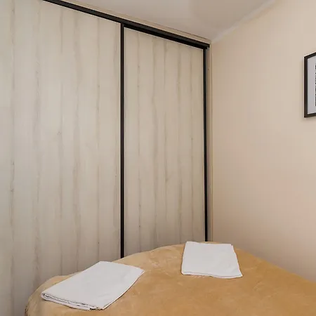 Shortstaypoland Chlodna B168